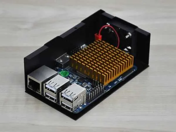 MiQi single board case with board 3