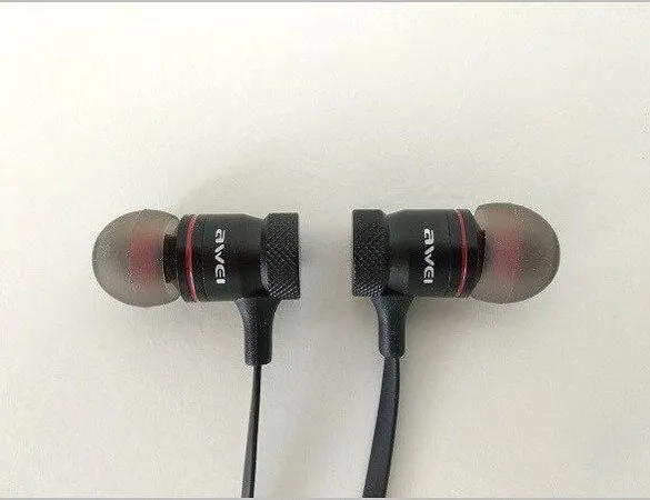 ES 70TY Earphones 1