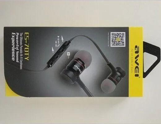 ES 70TY Earphones Package 2