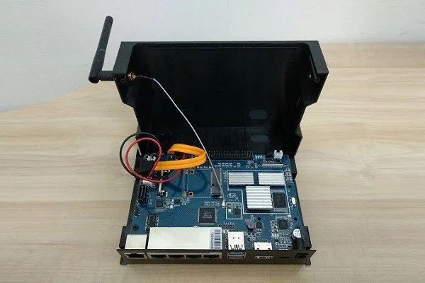 Banana PI R2 Assembly 12