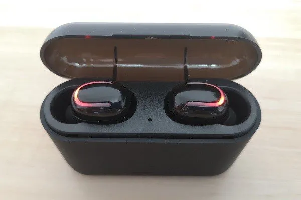 Q32TWS Case Earphone 3