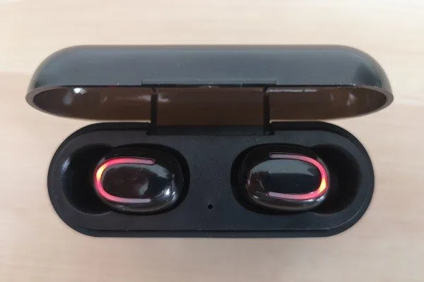 Q32TWS Case Earphone 4