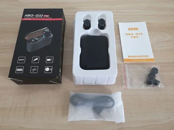 Q32TWS Unboxing 2