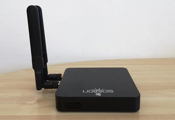 Ugoos AM6 Antennas P3