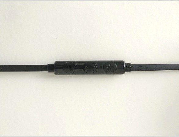 ES 70TY Earphones 4 ES 70TY Earphones 4