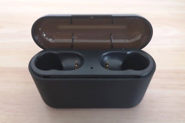 Q32TWS Case Earphone 1 Q32TWS Case Earphone 1