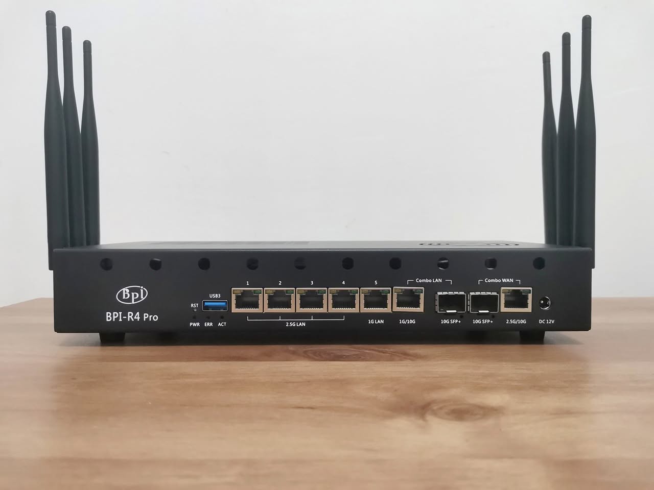 Banana Pi BPI-R4 Pro Review: The Best WiFi 7 OpenWrt Router? We Checked! Banana bpi r4 pro